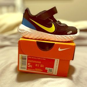 Nike toddler shoes